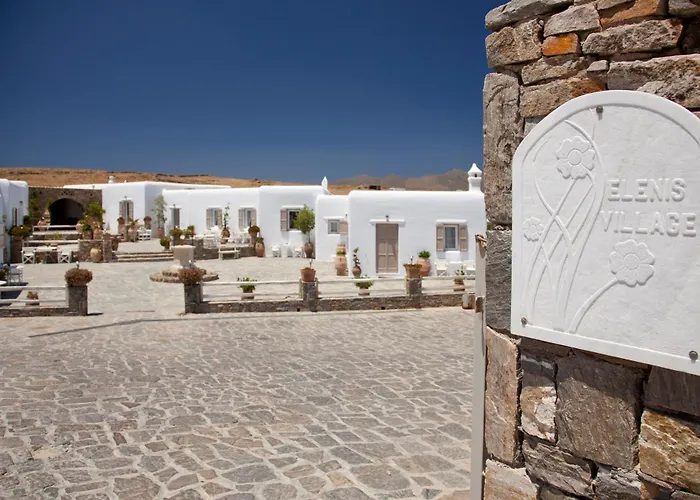 Eleni\'S Village Suites