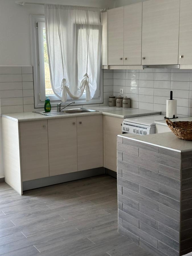 Eleni's Village Appartement Klouvas